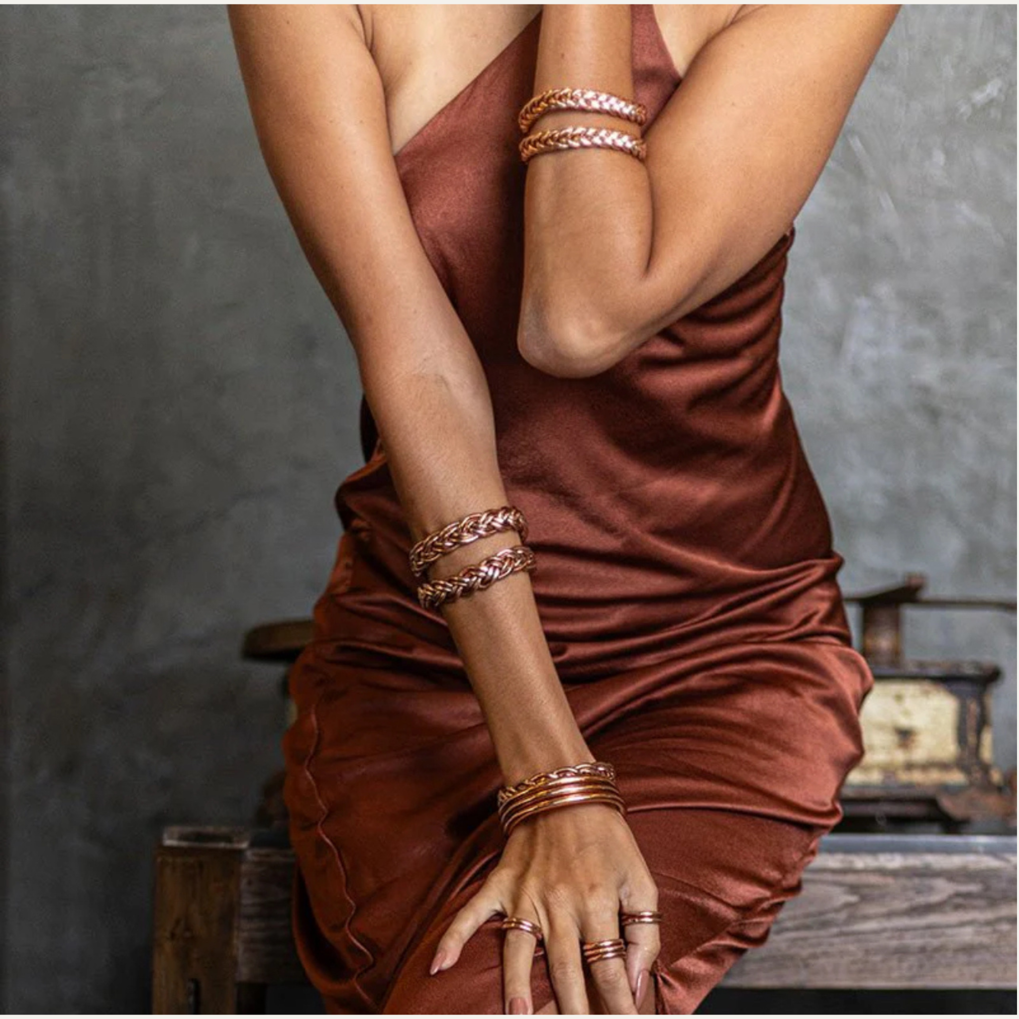 Layali doppelt-geflochtener Armreif Gold