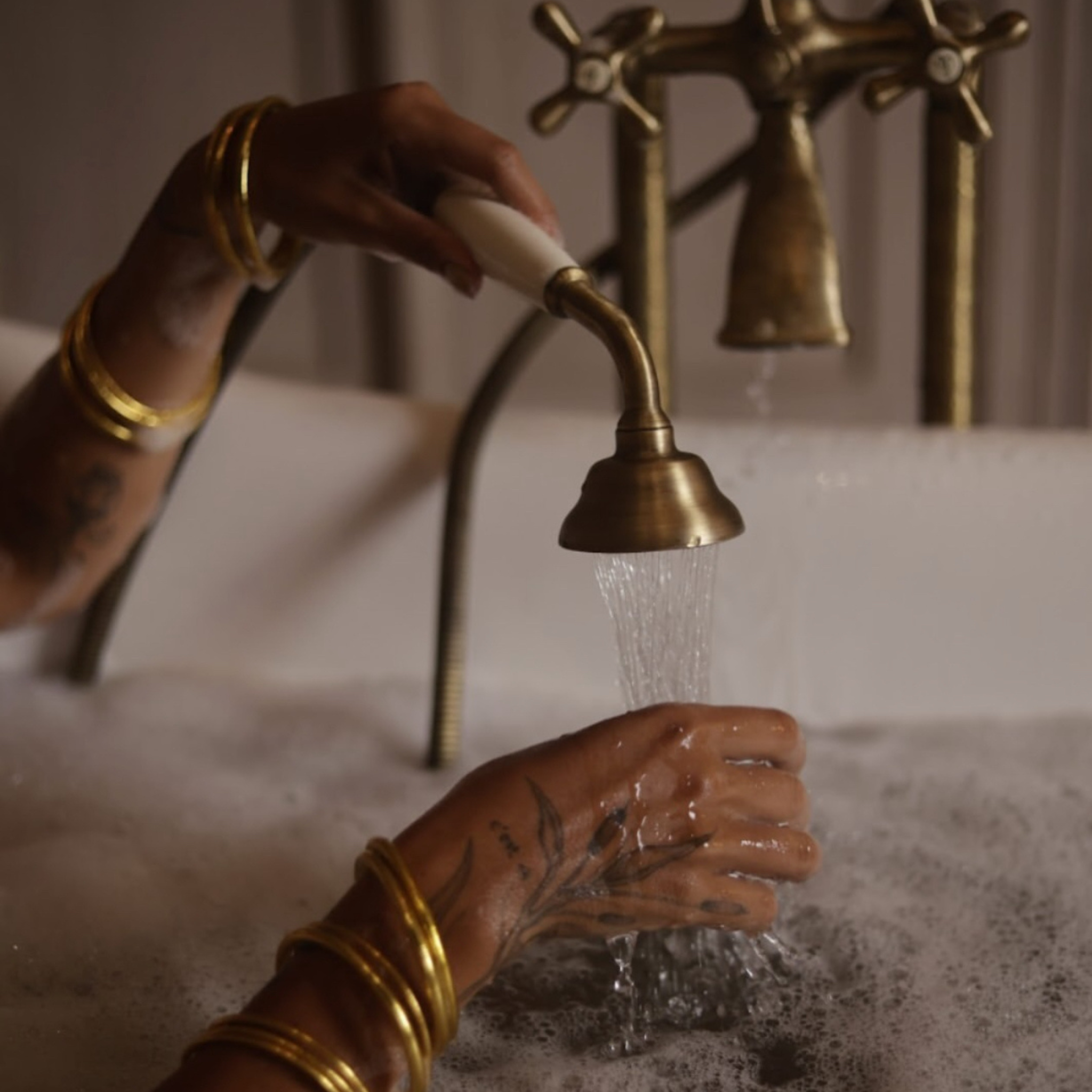 Layali Mantra-Armreif (kräftig)