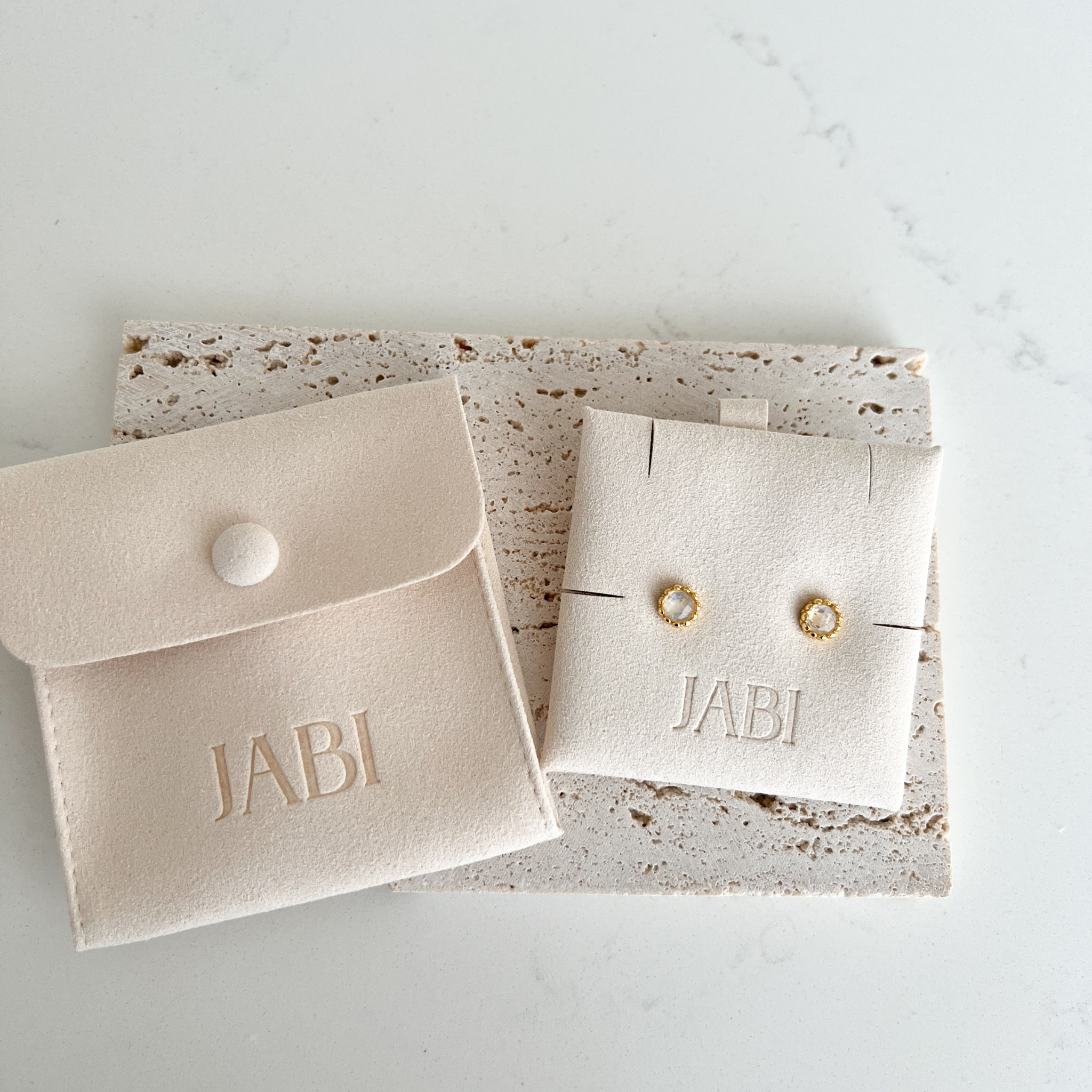 Naya Ohrstecker - Regenbogen Mondstein