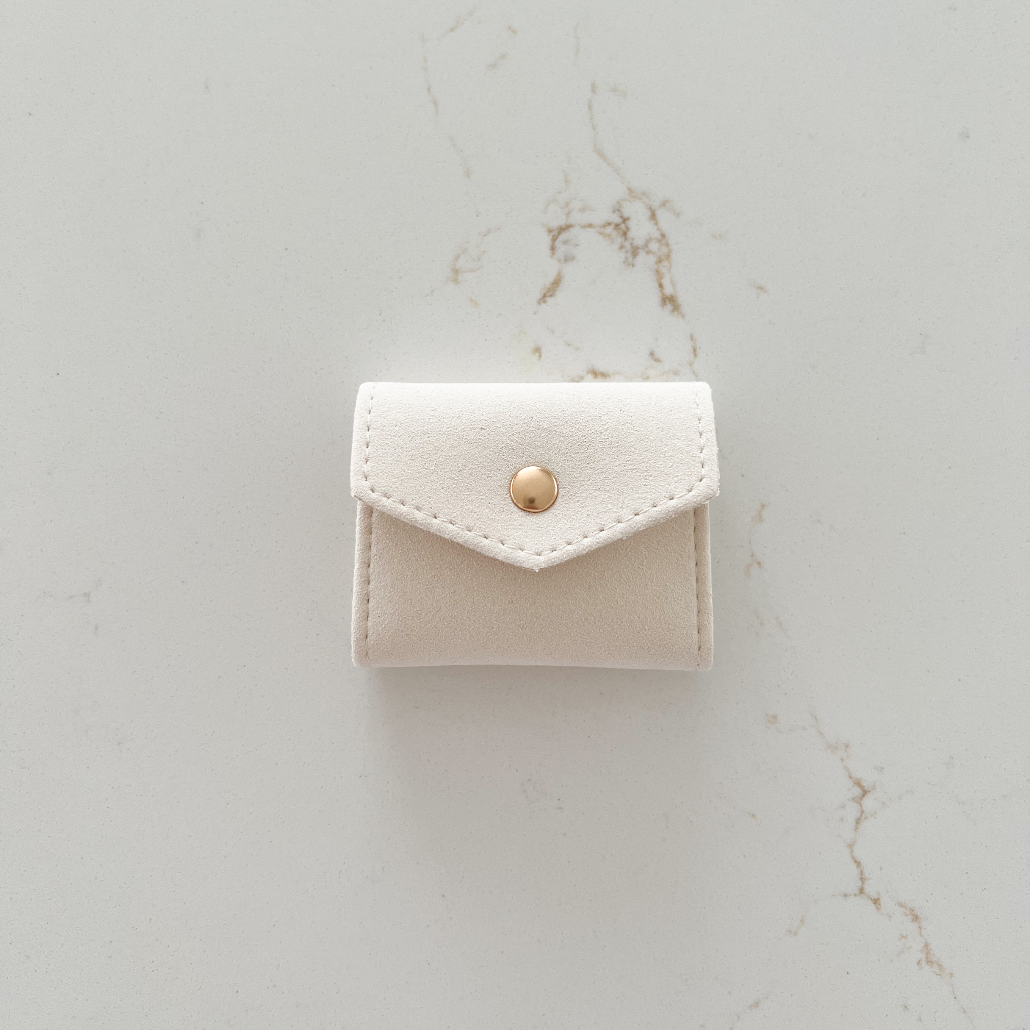 Travel Pouch für Schmuck – kompakt & elegant