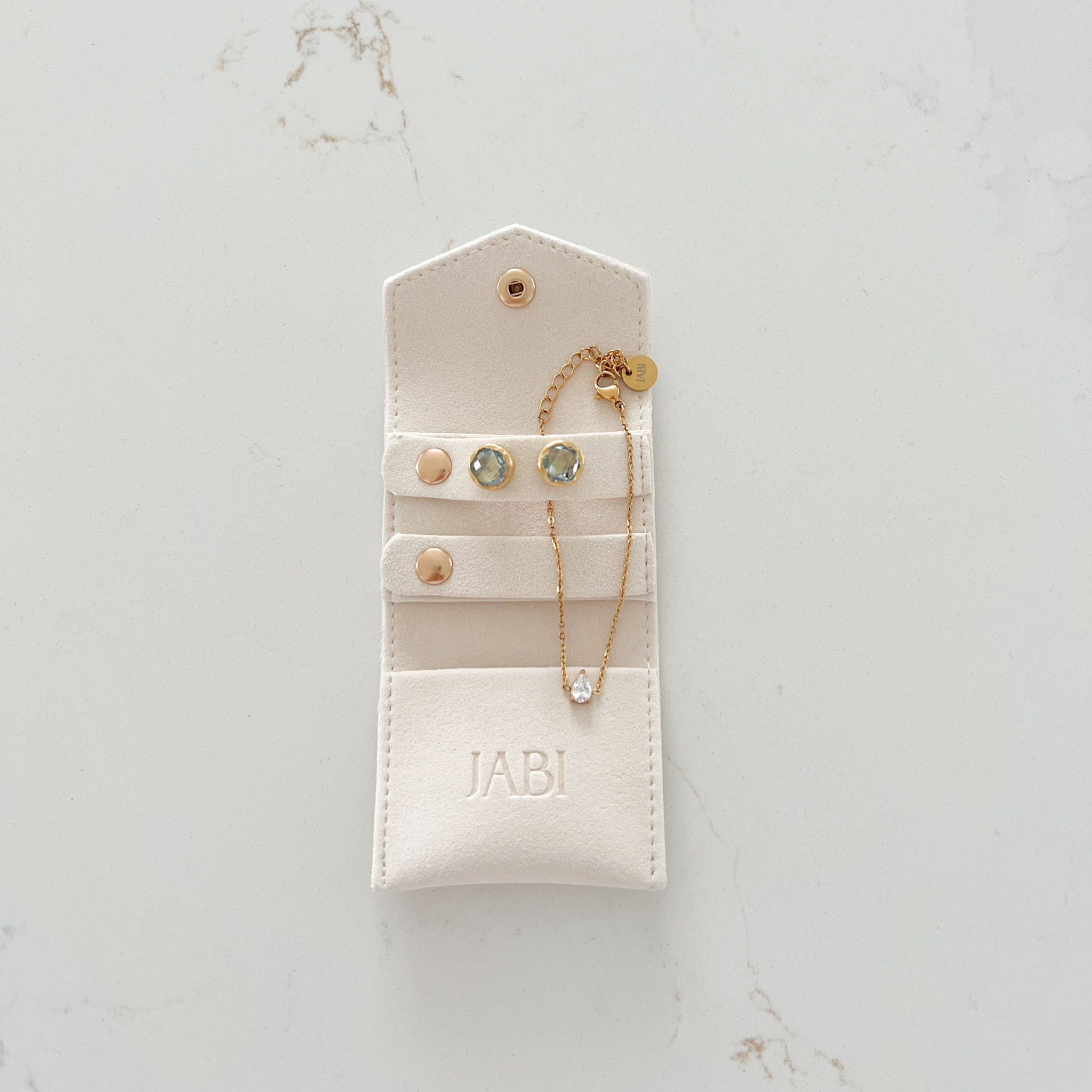 Travel Pouch für Schmuck – kompakt & elegant