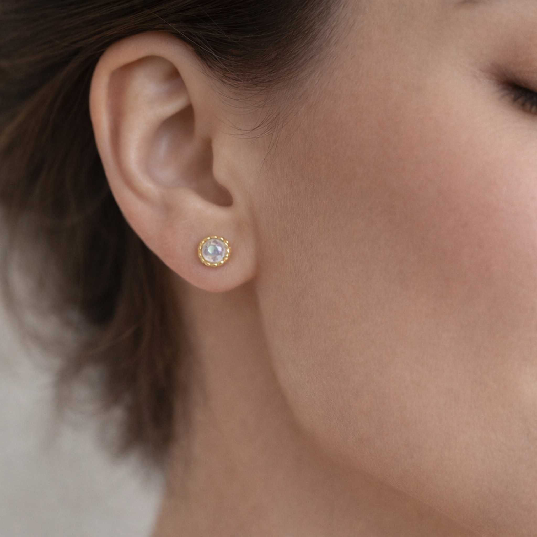 Naya Ohrstecker -  Regenbogen Mondstein